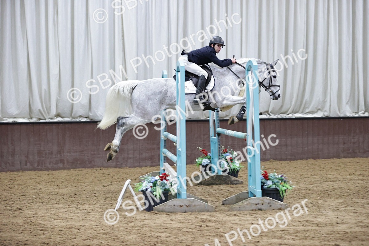 SBM_001405 - Class 4 - Senior Newcomers/ 1.10m Open