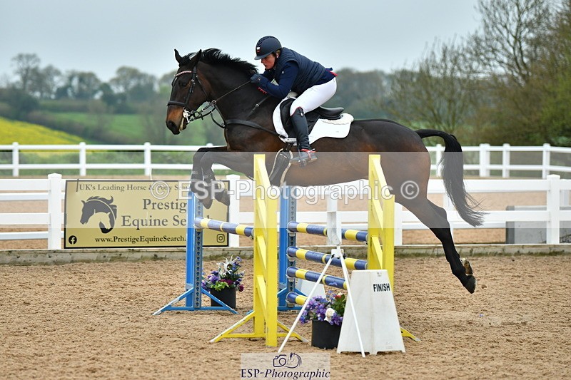 230504A-142109-02011 - Cls 5 1.05m Amateur Quali