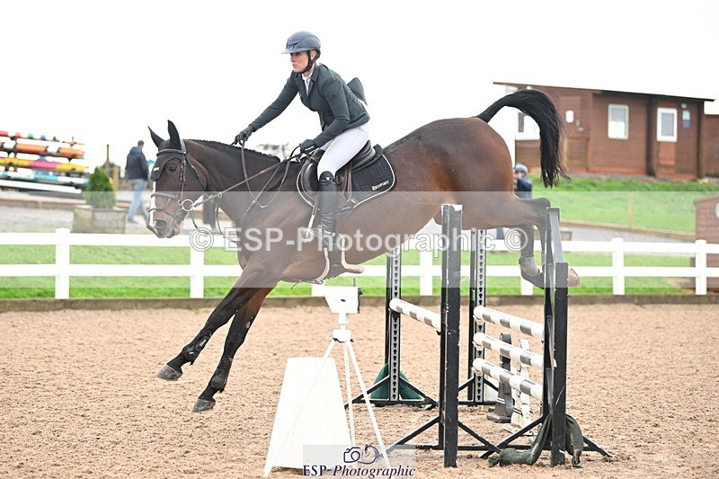 241023A-115000-00637 - Cls 1 British Novice and 90cm Open