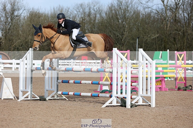 240223A-115328-00974 - Cls 4 Snr 1.05m Open