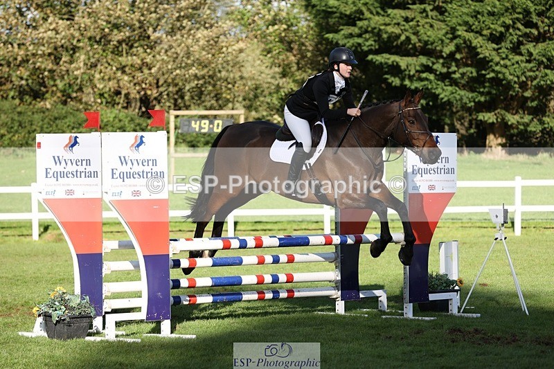 231022-150955-29651 - 418-PENHILL.REX-Lesley.Mitton-TrotUp+SJ
