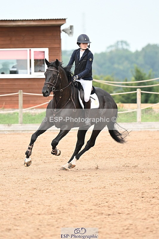 240801A-102942-01157 - Cls 2 Foxhunter