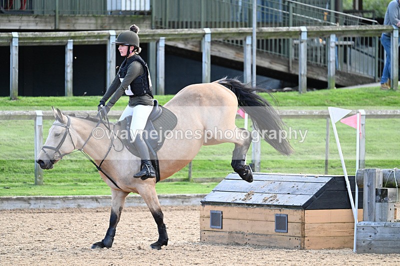 WJ7_5949 - Time 16:18 to 16:39