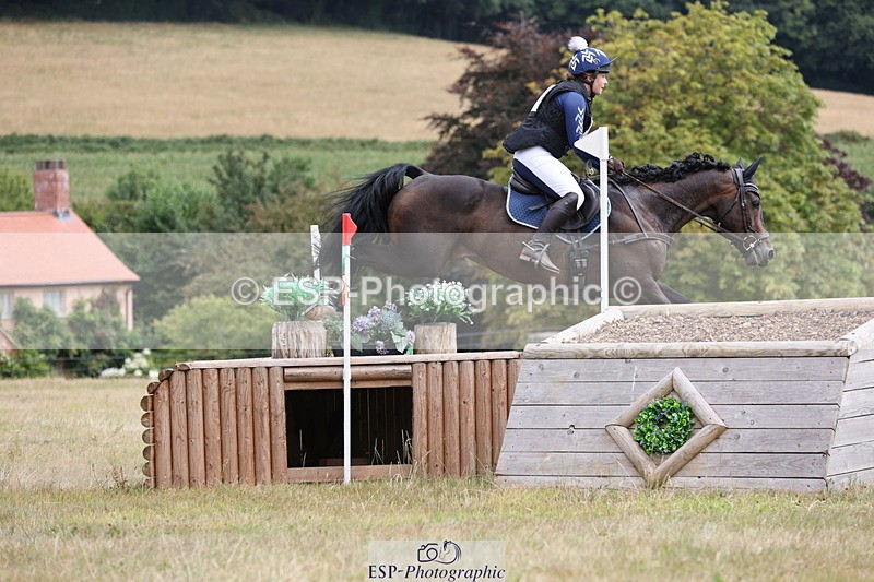 250802A-114605-01839 - B-069-Bethany.Hall-ZEPHYR.II