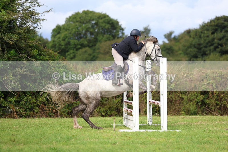 3E7A5793 - Class 2: 70cm Juniors and Seniors