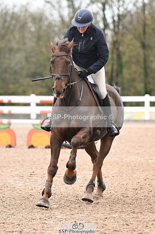 251105-141557-00828 - Cls 06 Fox & 1.20m