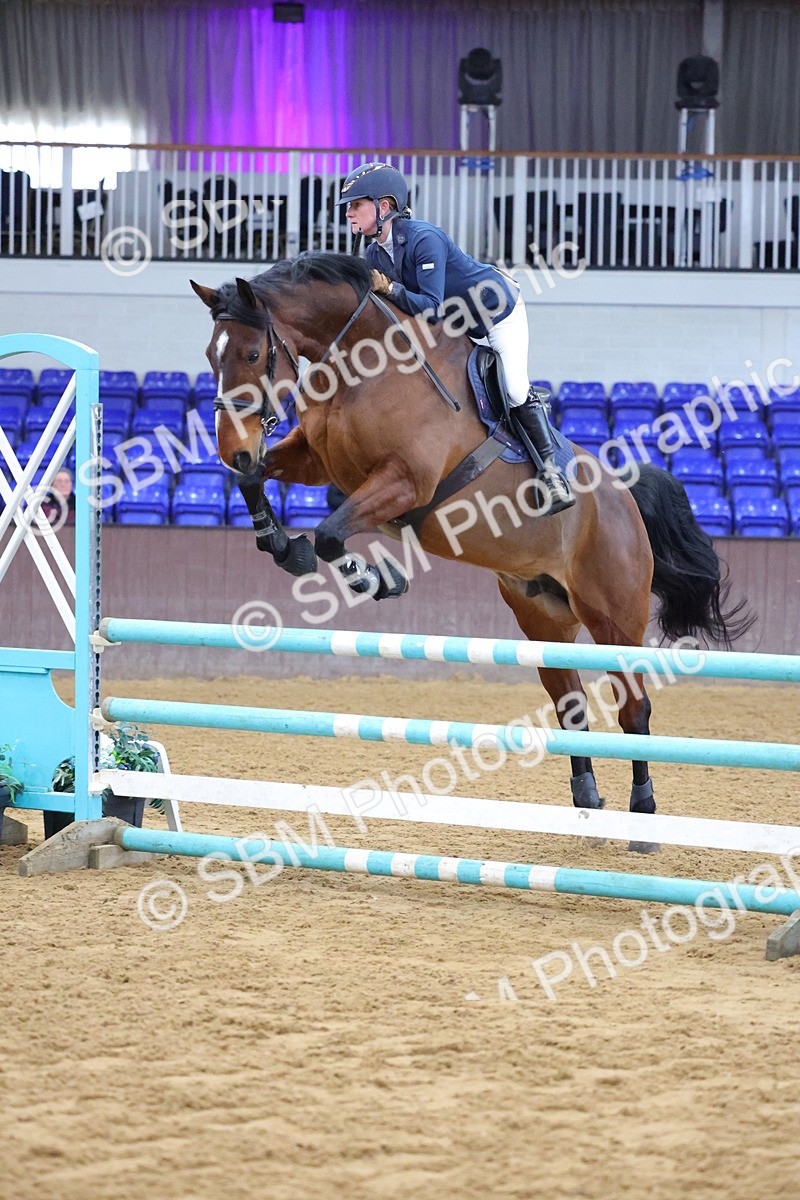 SBM_010070 - Class 21 - Nupafeed Supplements Senior Discovery/ 1m Open - First Round (1.00m)