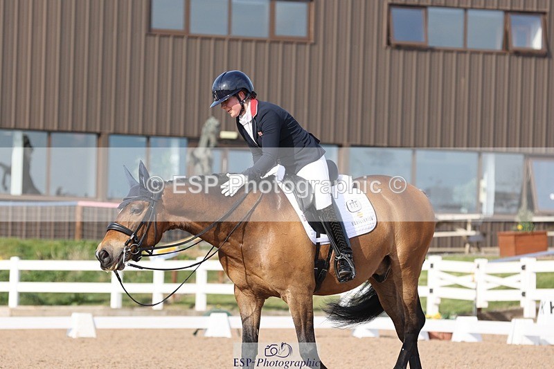 250404-163627-07558 - 115-Isla.Sully-Vagabond.De.Massa