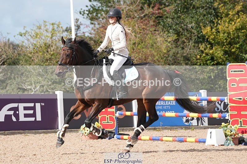 251005-132457-03519 - Cls 27 1.05m Amateur Qualifier