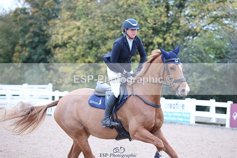 241101A-155724-03141 - FRI Cls 8 National 1.30m