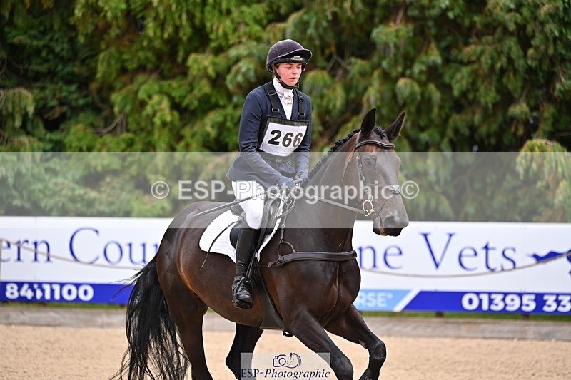 250802A-141234-05777 - F-266-Lorna.Peaster-CASTLE.HOWARD.SPRITE