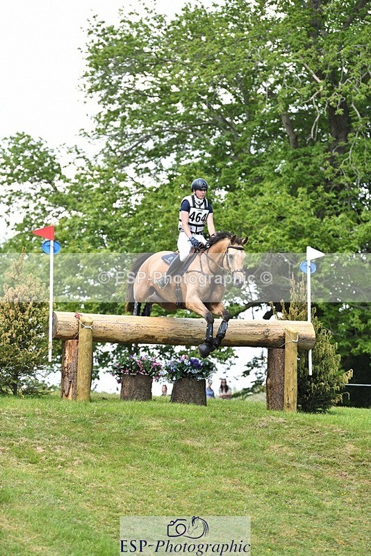 230528-135154-17126 - 464-GRANDE_BY_DESIGN-Emma_Manton-XC