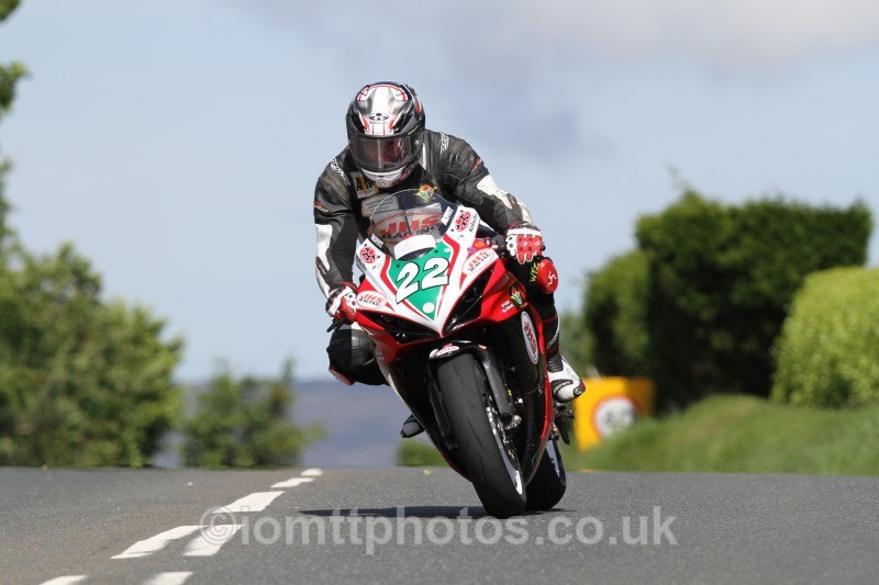 Dave Moffitt Jhs Racing Suzuki / JHS Racing - Bikenation Lightweight TT