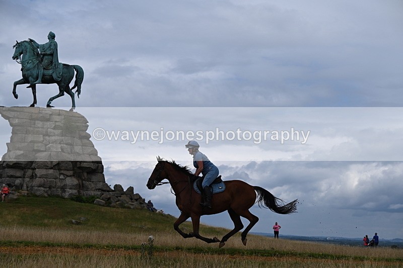 DSC_7634 - Time at Statue 13:16 to 13:52