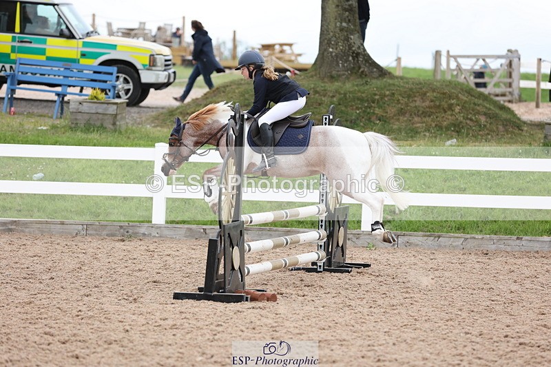 240630A-181038-16328 - Cls 28 Stepping Stones 128cm + 138cm