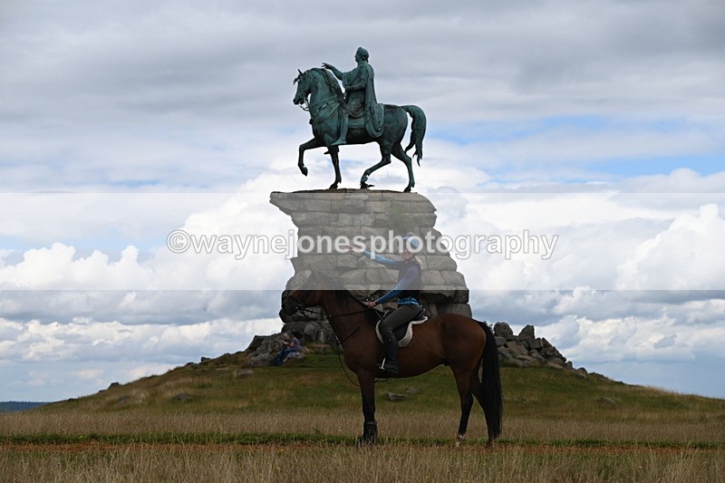 DSC_9378 - Time at Statue 14:33 to 15:10