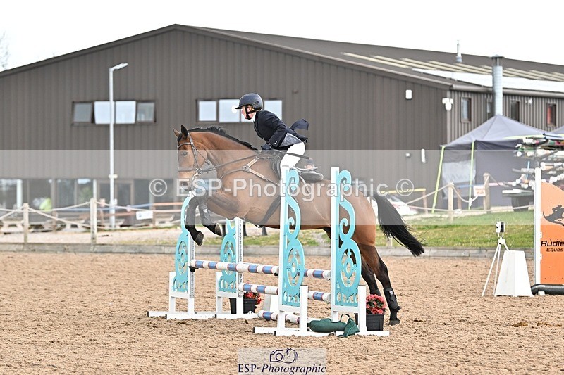 250414-104240-00202 - 80cm Round 1