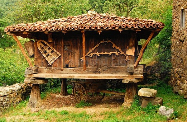 Picos Barn - Picos de Europa, Spain
