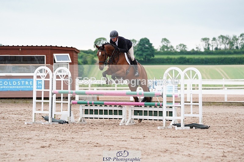 250524-121558-06563 - Cls 21 A&B Snr Disco & 1.00m Open