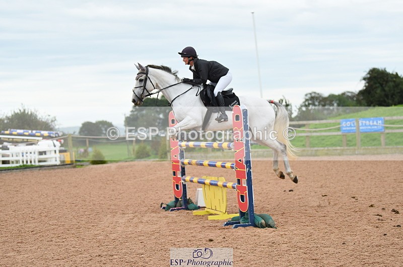 230927A-235856-00590 - Cls 6 National 1.30m