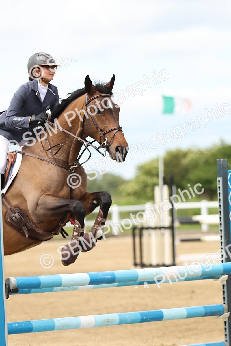 SBM_000957 - Class 4 - Senior Newcomers - 1.10m