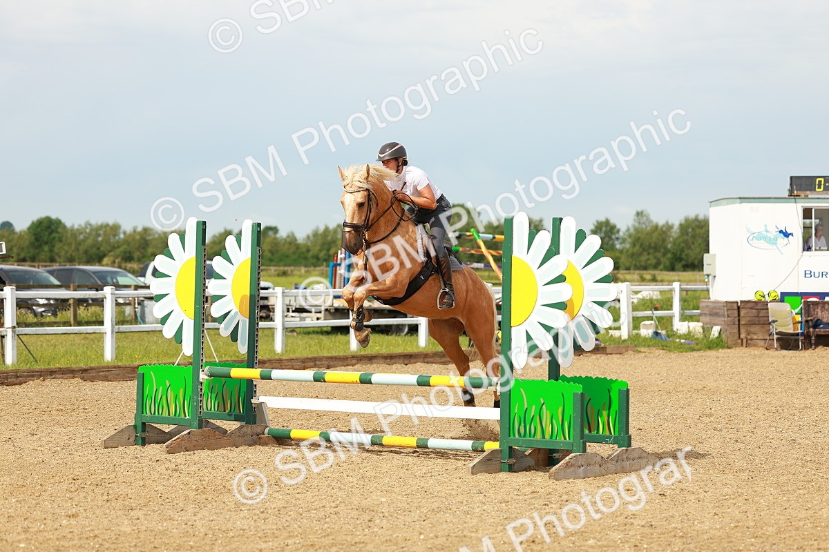 SBM_000228 - Class 1 - Clear Round