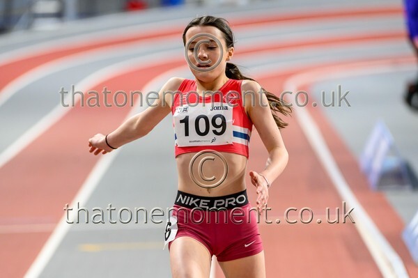 CEREL-925813 - Track Female Set Two