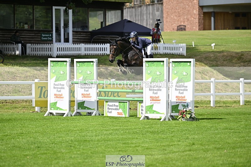 250613A-103820-00520 - Cls 1 Snr Newcomers and 1.10m Open