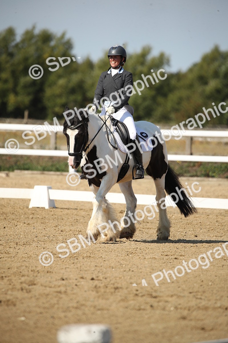 SBM_004182 - Class 11 - Novice 5 - 10.24-11.20