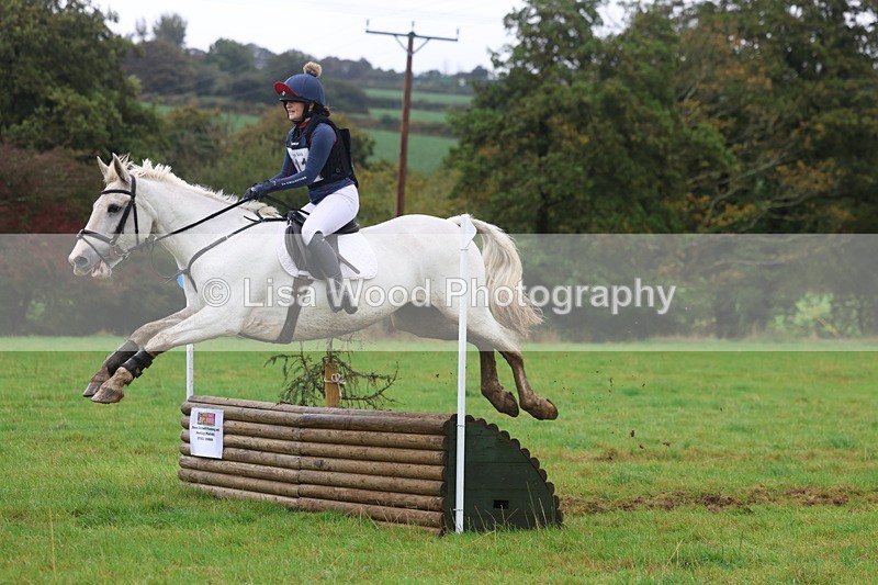 3E7A1675 - Class 3: 70cm Pairs: Half Roll Top