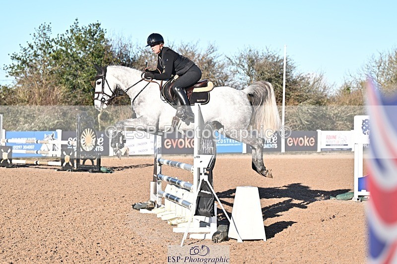 251203-102840-00142 - Cls 1 British Novice and 90cm Open