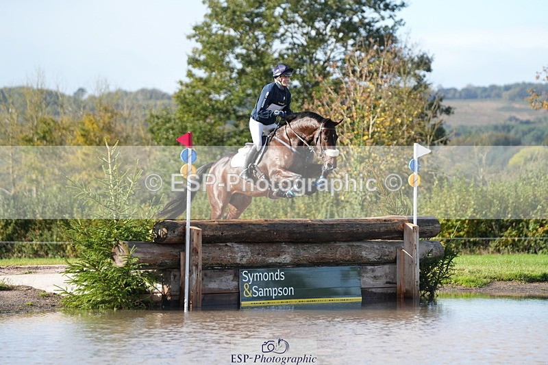 251024A-105309-06962 - A-007-Maja.Hullah