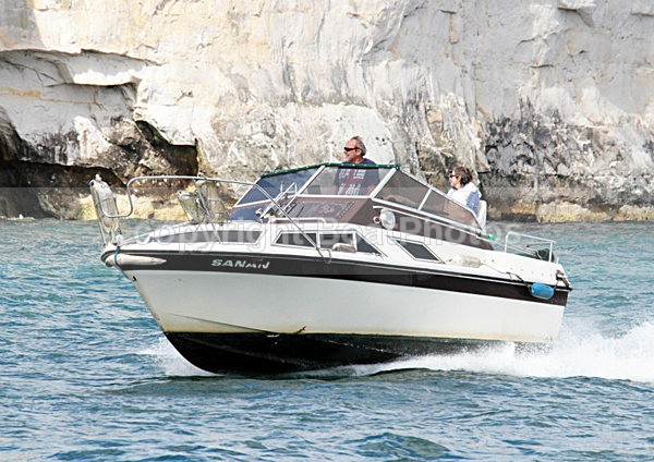110829 SANAN IMG_3819 - Motorboats - Open