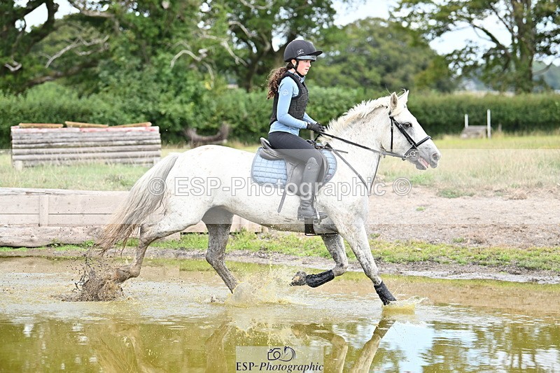 250821B-111337-00219 - Group B - Danielle