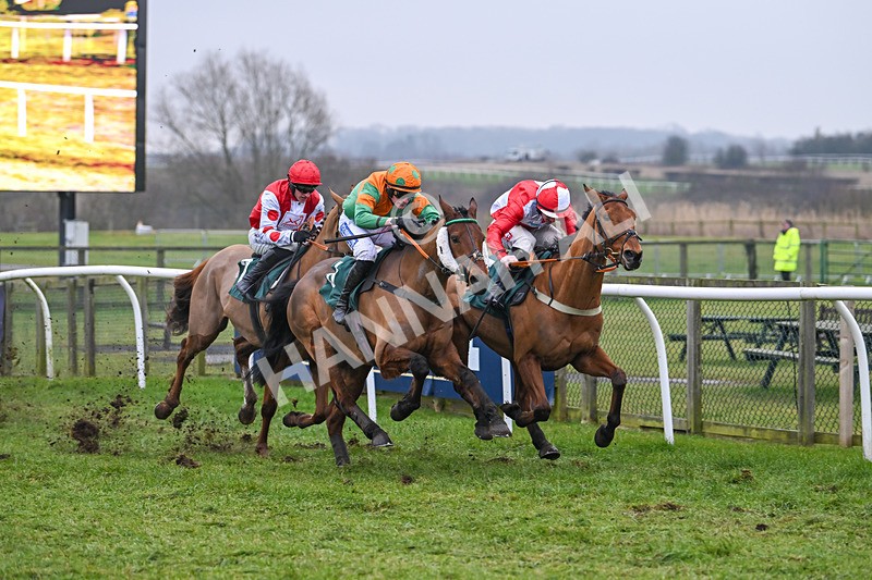 310125-Race 2-Valence dAumont-5299 - Race 2