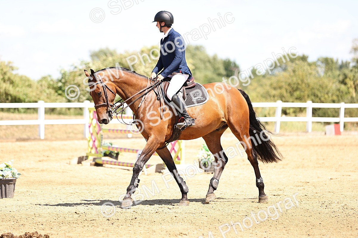 SBM_014785 - Class 15 - Senior Newcomers - 1.10m Open