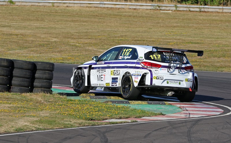  - TCR UK @ Castle Combe