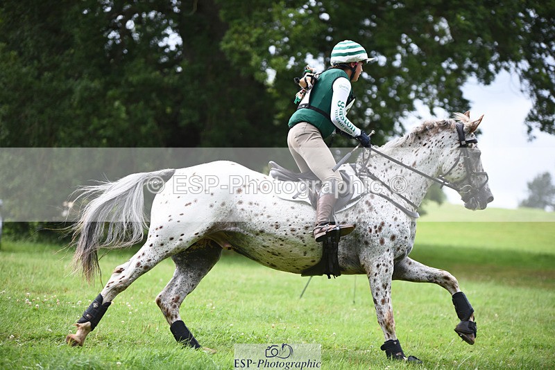 240804-134202-14672 - 469-Neha_Walker-SPOT_ME