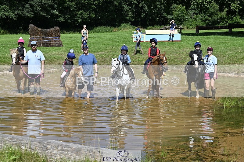 240728B-111137-01157 - Gemma's Group XC