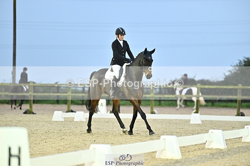 241103-163943-03393 - Novice 1 - 16.18 to 17.50