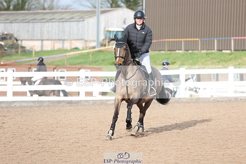 240223A-152710-02310 - Cls 6 Foxhunter and 1.20m Open