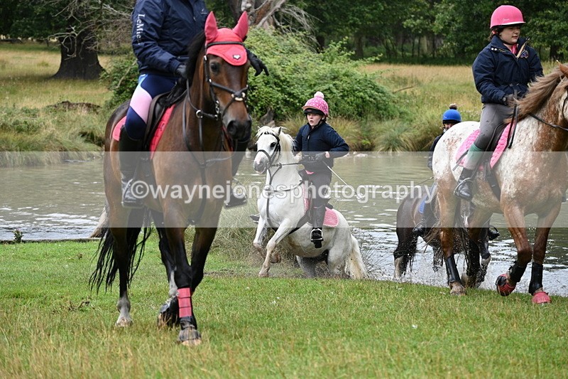 WJ7_9319 - Time at Water 11:53 to 12:23