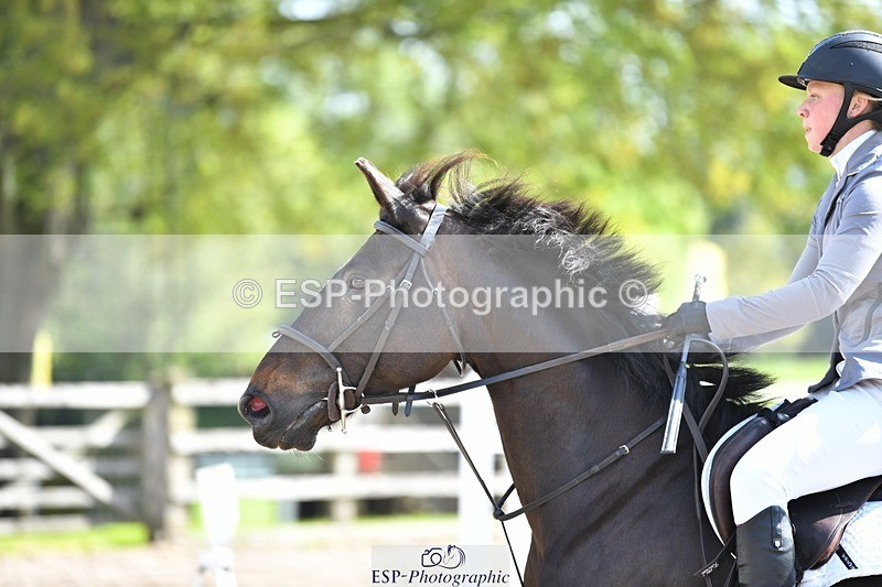 230512-101600-00493 - Cls 10 Snr 85cm Schooling