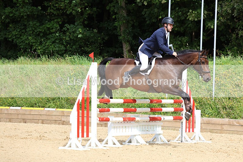 3E7A1716 - Class 13: Senior Newcomers/1.10m open