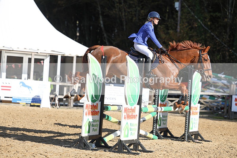 3E7A5397 - Class 4: Senior British Novice/90cm open
