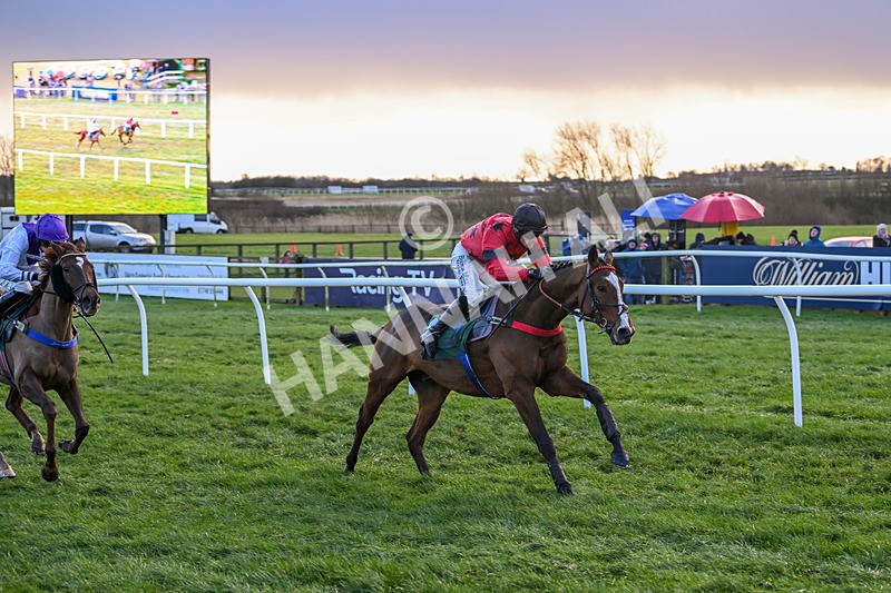 010125-Race 3-How About No-6131 - Race 3