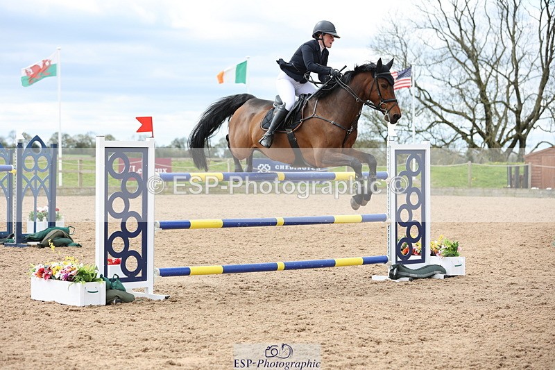 240419A-120452-07002 - Cls 6, 2 Star Medium Tour 1.35m