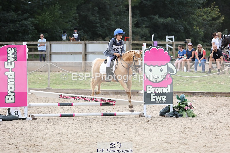 240823X-143355-18480 - 70cm R1 13.45 to 15.30