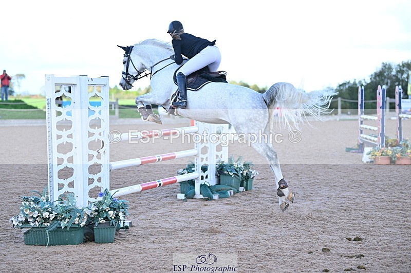 231014A-112758-04384 - Cls 18 Newcomers & 1.10m Open