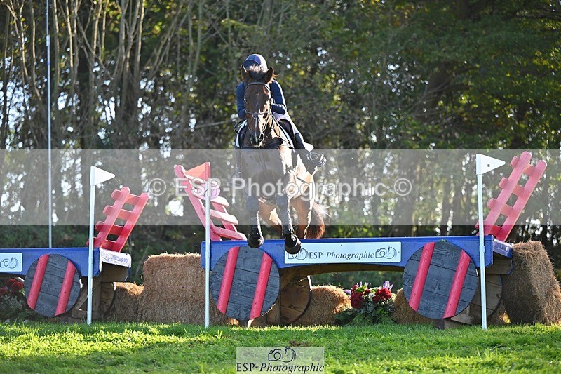 241026-151834-14608 - 582-Courtney.Romcke-JD.ON.THE.ROCKS